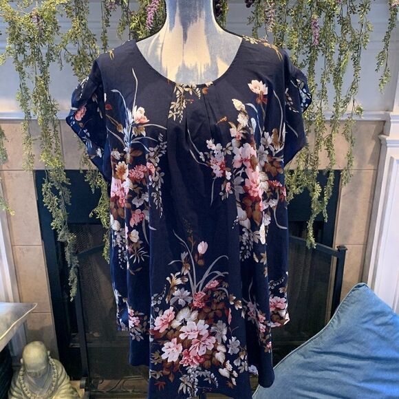Shein Curve black floral tulip sleeve top 4XL - Picture 1 of 8